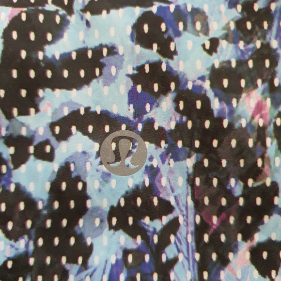 Lululemon Multicoloured Print Pack it Vest with Pockets Size US6 (AU10) - Picture 7 of 13